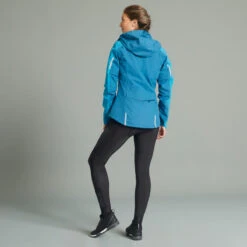 Rockrider COUPE PLUIE VELO VTT EXPL 700 FEMME BLEU 3 Rockrider COUPE PLUIE VELO VTT EXPL 700 FEMME BLEU -Velo Composant Magasin coupe pluie velo vtt expl 700 femme bleu 3