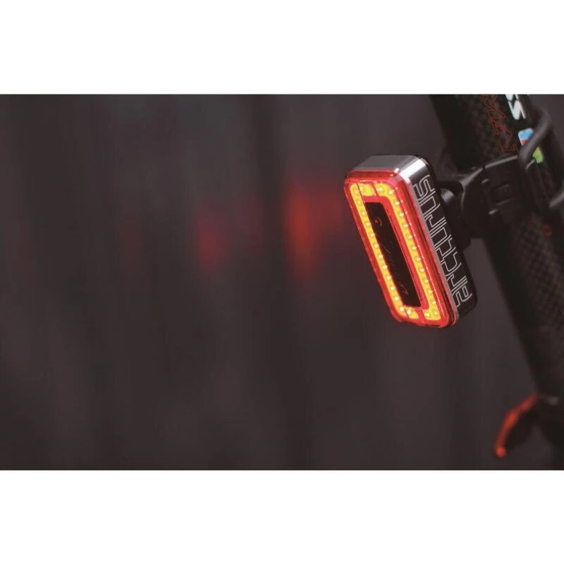 Jeu d'éclairage vélo avant arrière Moon Meteor-X Auto Pro Arcturus Jeu D'éclairage Vélo Avant Arrière Moon Meteor-X Auto Pro Arcturus -Velo Composant Magasin jeu declairage velo avant arriere moon meteor x auto pro arcturus 1