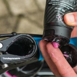 Muc-Off Pâte D'assemblage Des Pinces En Carbone -Velo Composant Magasin pate dassemblage des pinces en carbone 3