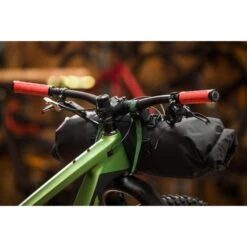 Sacoche De Cintre Tendril 10.7 Adventure Waterproof Bikepacking -Velo Composant Magasin sacoche de cintre tendril 107 adventure waterproof bikepacking 2