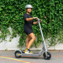 Trottinette électrique 85 Signature - Autonomie 35km - AVEC CLIGNOTANTS -Velo Composant Magasin trottinette electrique 85 signature autonomie 35km avec clignotants 4